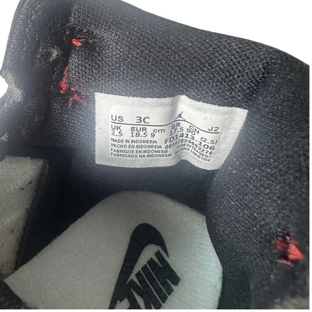 Air Jordan Retro 1 High OG Black Toe‎ Toddler Size 3 White Varsity Red FD1413106